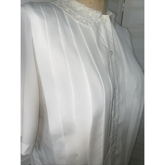 VRG La Chine Classic By Galinda Wang Top Blouse Women’s Off White Pleat Sz Small - Picture 4 of 10